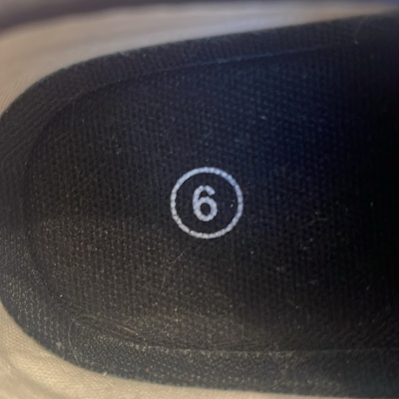 Sporty’s Wright Bros Flying Tiger size 6 boys canvas shoes - Picture 7 of 7